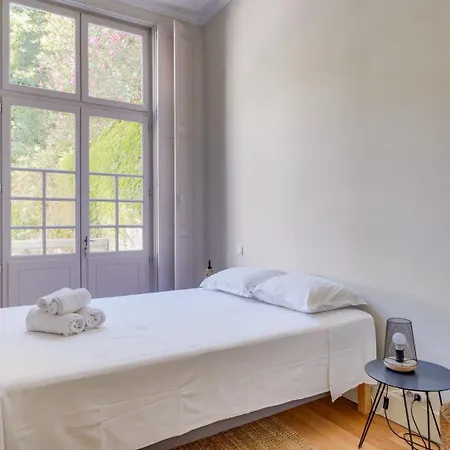 Bel Avec Terrasse Et Parking Prive Lägenhet *